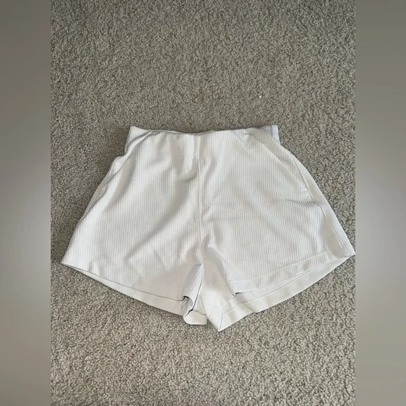 Lululemon Ribbed Shorts - Picture 2 of 4